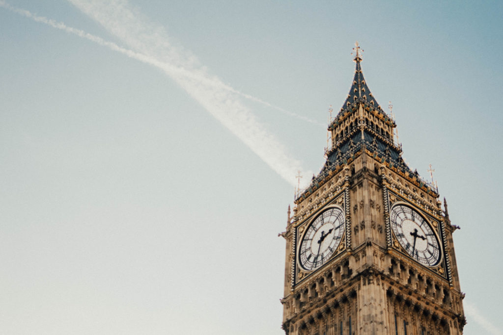 Spitze on Big Ben vor klarem Himmel, London.